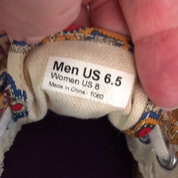 UNISEX VANS SNEAKERS - Picture 2 of 8